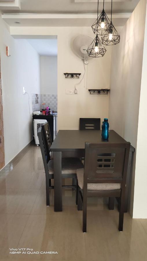 305 Home Stay Mangalore Bagian luar foto