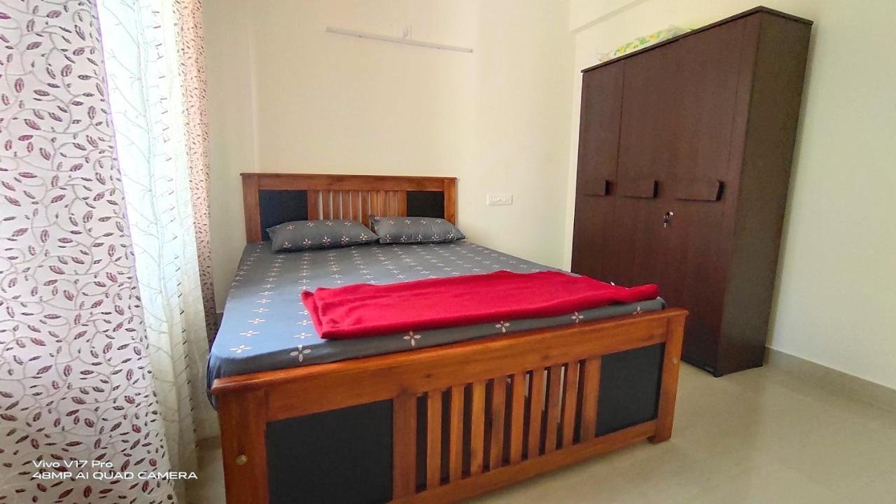 305 Home Stay Mangalore Bagian luar foto