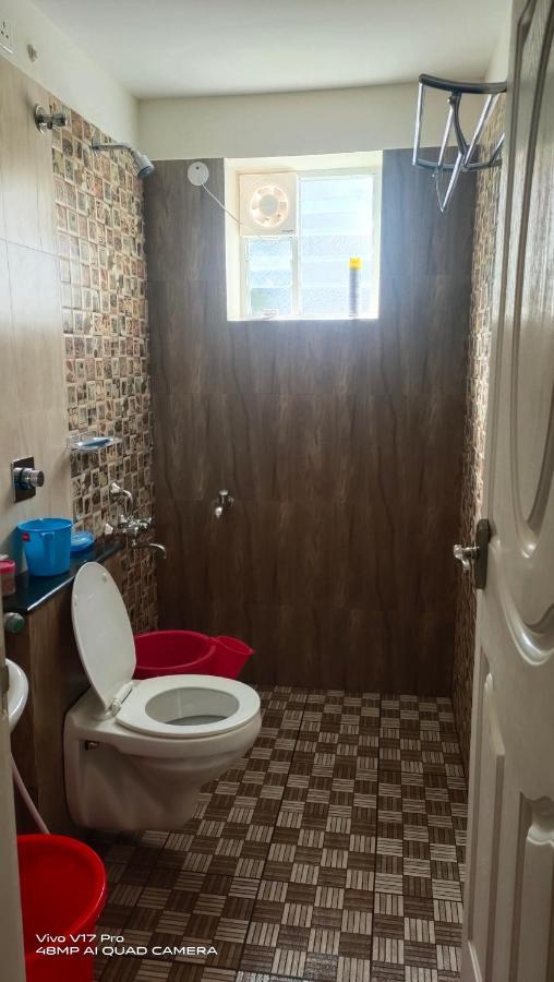 305 Home Stay Mangalore Bagian luar foto