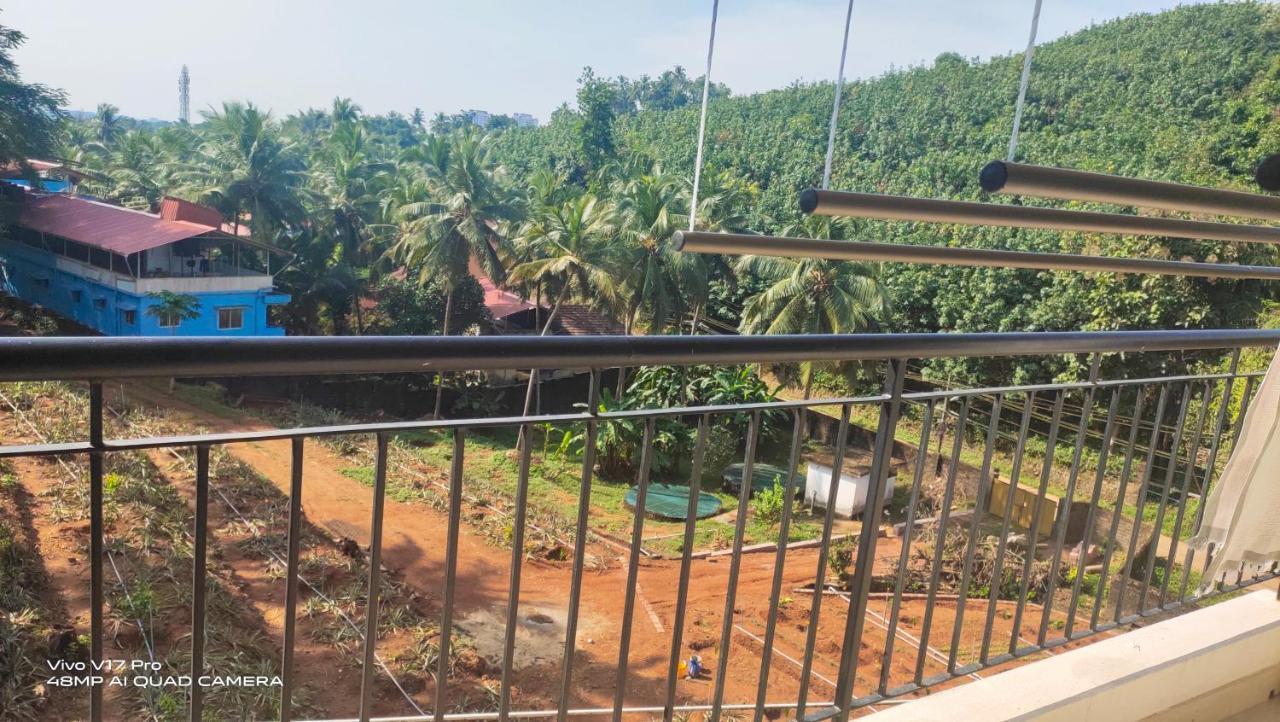 305 Home Stay Mangalore Bagian luar foto